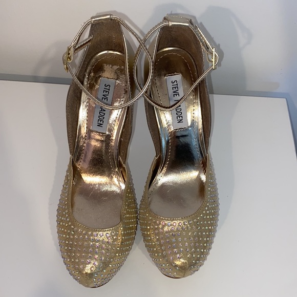 Steve Madden gold platform stilettos with rhinestones. - Picture 5 of 9